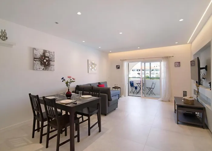 Max Tropical By Sunnyway * אלבופיירה