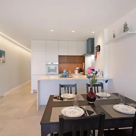 Max Tropical By Sunnyway Apartment